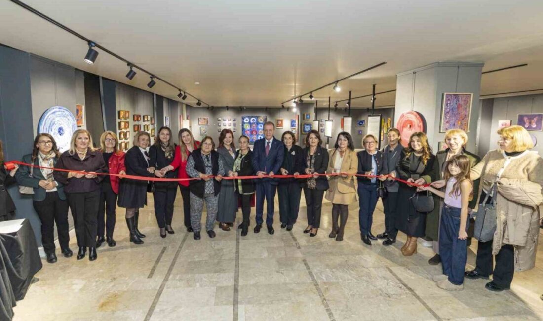Mersin’de kadın emeğiyle yaşatılan iğne oyası mirası, çağdaş sanatla buluşurken,