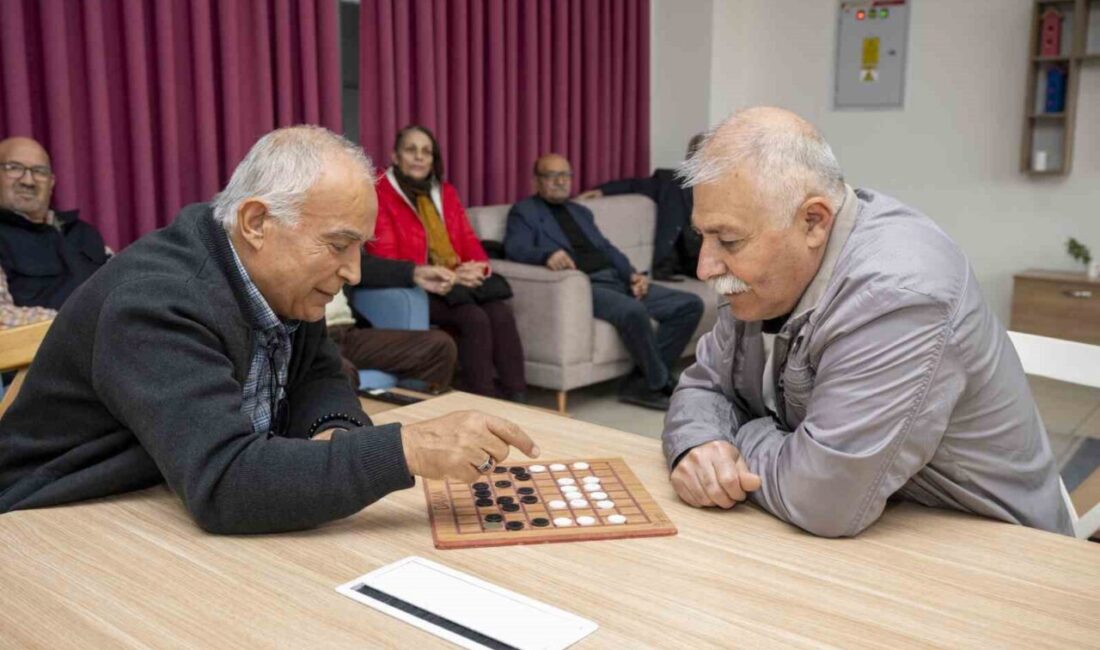 Mersin Büyükşehir Belediyesi tarafından hayata geçirilen Emekli Evleri, kent genelinde