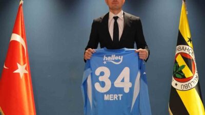 Fenerbahçe, alt yapısında yetişen ve uzun yıllar sarı-lacivertli formayı giyen