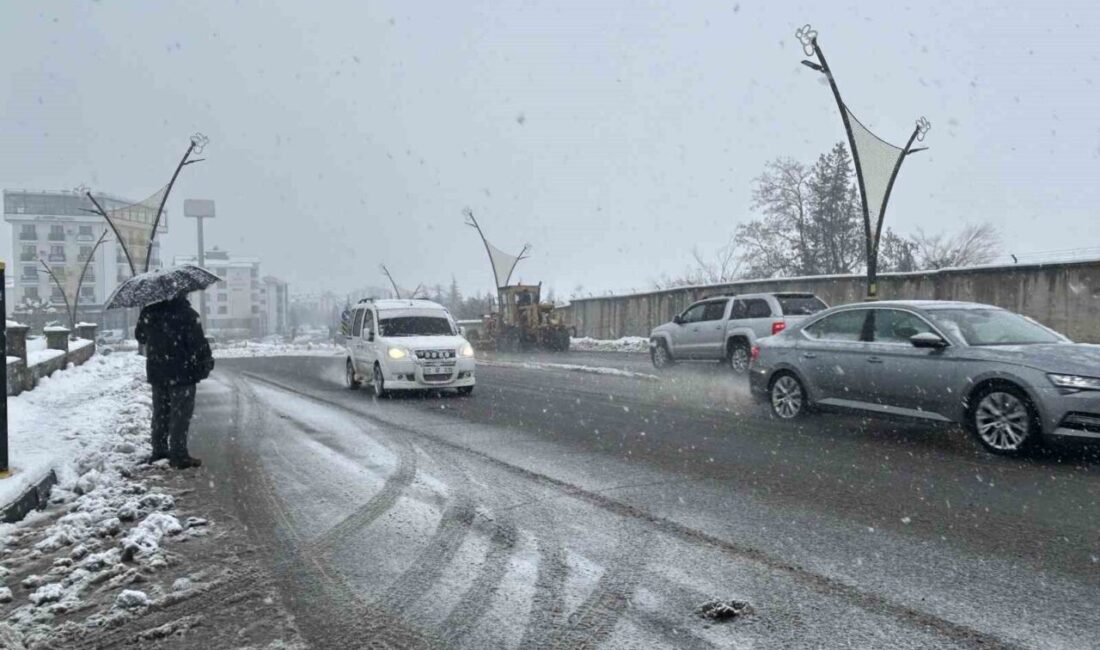 Meteorolojini günler öncesinden yaptığı uyarıların ardından Bingöl’de beklenen kar yağışı