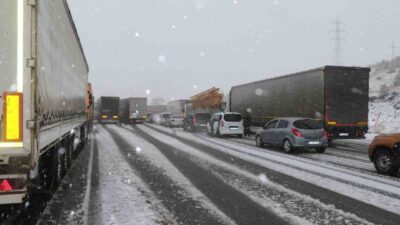 Meteoroloji 12. Bölge Müdürlüğü, Bayburt’ta kuvvetli kar yağışı, fırtına, buzlanma