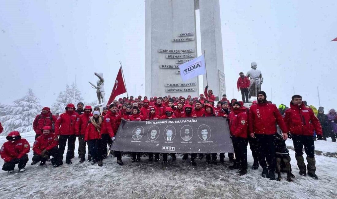AKUT Bozüyük ekibi tarafından gelenekselleşen Metristepe Zafer ve Şehitleri Anma