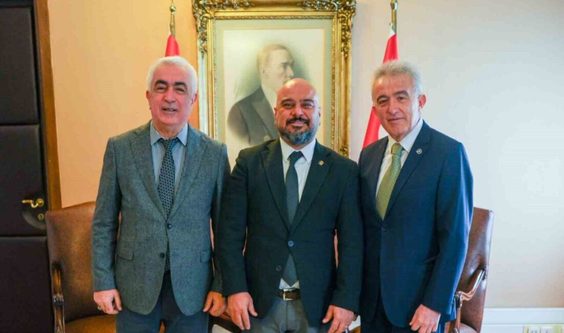 Türkiye Foto Muhabirleri Derneği (TFMD) heyetini kabul eden MHP Genel