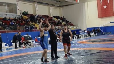 Eskişehirli başarılı sporcu Mustafa Can Düzgün, Isparta’da düzenlenen Grup Şampiyonası’nda,