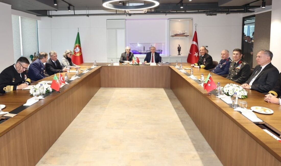 Milli Savunma Bakanı Yaşar Güler ve Portekiz Savunma Bakanı Nuno