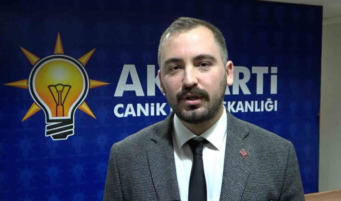 Türkiye yeni yıla girerken Samsun’un Canik ilçesinde umreden dönen vatandaşların