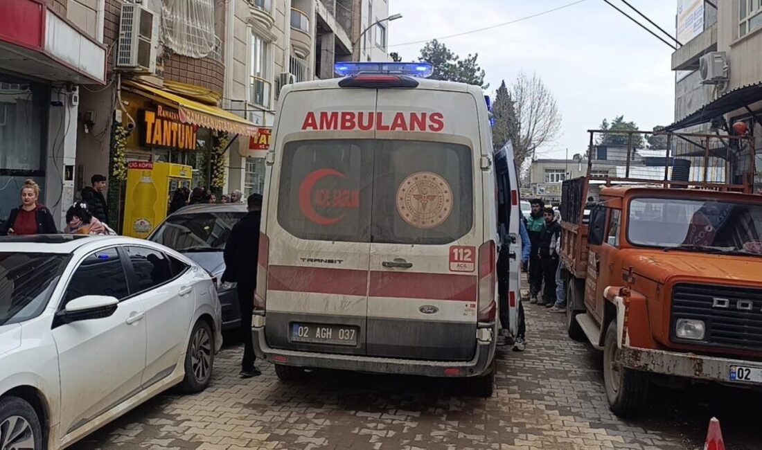 Adıyaman’da, motosikletin çarptığı küçük çocuk yaralandı. Edinilen bilgilere göre, Eskisaray