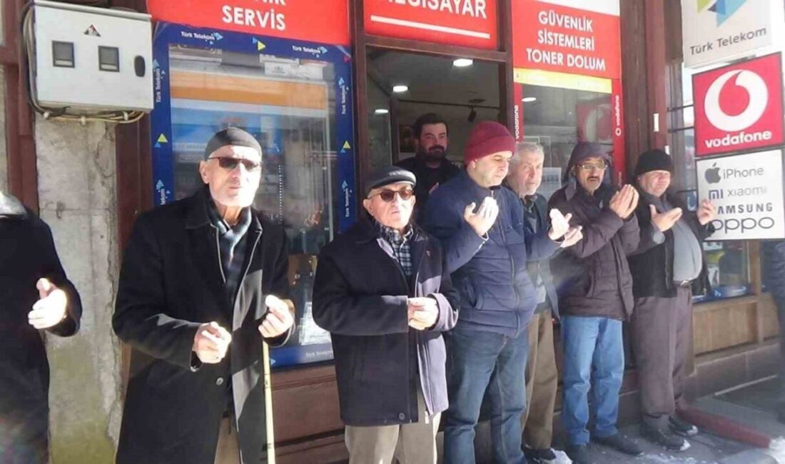 Bolu’nun Mudurnu ilçesinde yaklaşık 7 asırdır sürdürülen esnaf duası geleneği,