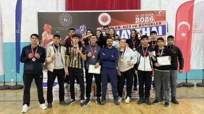 Ağrı’da düzenlenen Muaythai Doğu Anadolu Bölge Şampiyonası’na katılan Muşlu 15