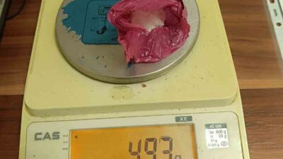 Muş’ta narkotik ekiplerince 4,93 gram metamfetaminle yakalanan ve hakkında kesinleşmiş