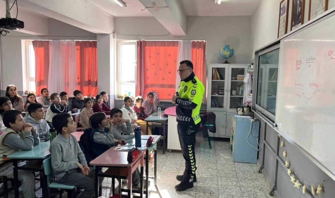 Nazilli’de Güvenli Trafik Eğitimi Projesi kapsamında Aydoğdu Adnan Menderes İlkokulu