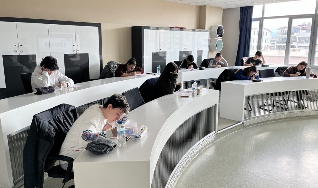 İkinci dönemin tamamlanmasıyla birlikte LGS ve YKS sınavına girecek öğrenciler,