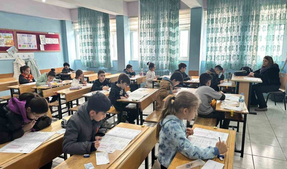 Diyarbakır Valiliği ile İl Milli Eğitim Müdürlüğünün ortaklaşa yürüttüğü “Oku