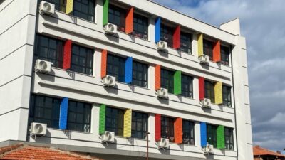 Manisa’nın Sarıgöl ilçesinde bulunan Dört Eylül İlkokulu’na, okul aile birliği