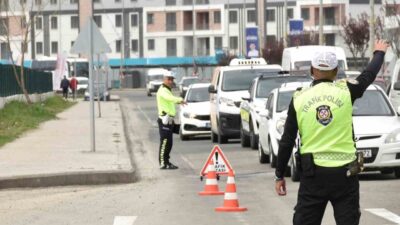 Ordu’da polis ekipleri tarafından trafik kazalarını azaltmaya yönelik yapılan denetimlerde,