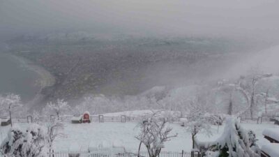 Ordu Valiliği, kar yağışı ve buzlanma nedeniyle 13 ilçenin tamamında,