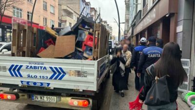 Ordu Büyükşehir Belediyesi Zabıta Müdürlüğü ekipleri tarafından kaldırımları işgal eden