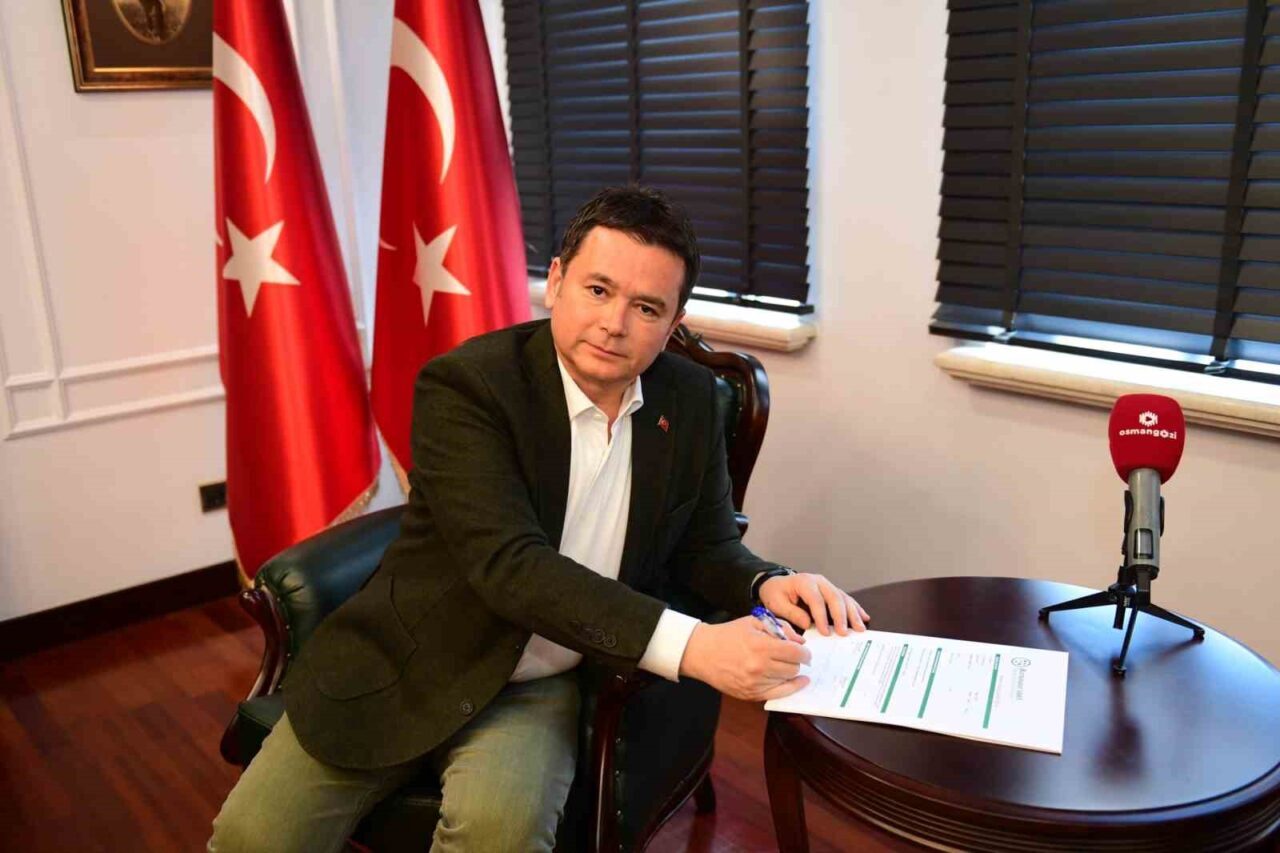 Osmangazi Belediye Başkanı Erkan Aydın, Bursaspor Kulübü Başkanı Enes Çelik’i