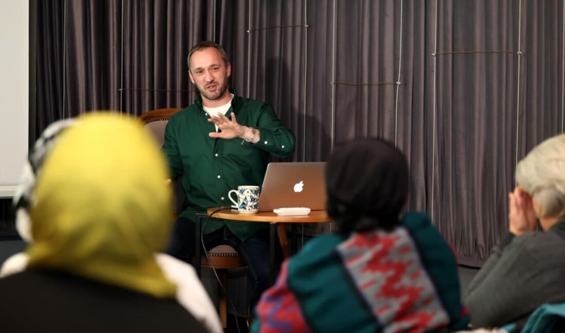 Osmangazi Belediyesi başlattığı eğitim programıyla, e-ticaretle uğraşan ya da bu