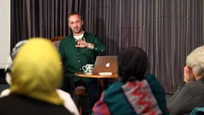 Osmangazi Belediyesi başlattığı eğitim programıyla, e-ticaretle uğraşan ya da bu