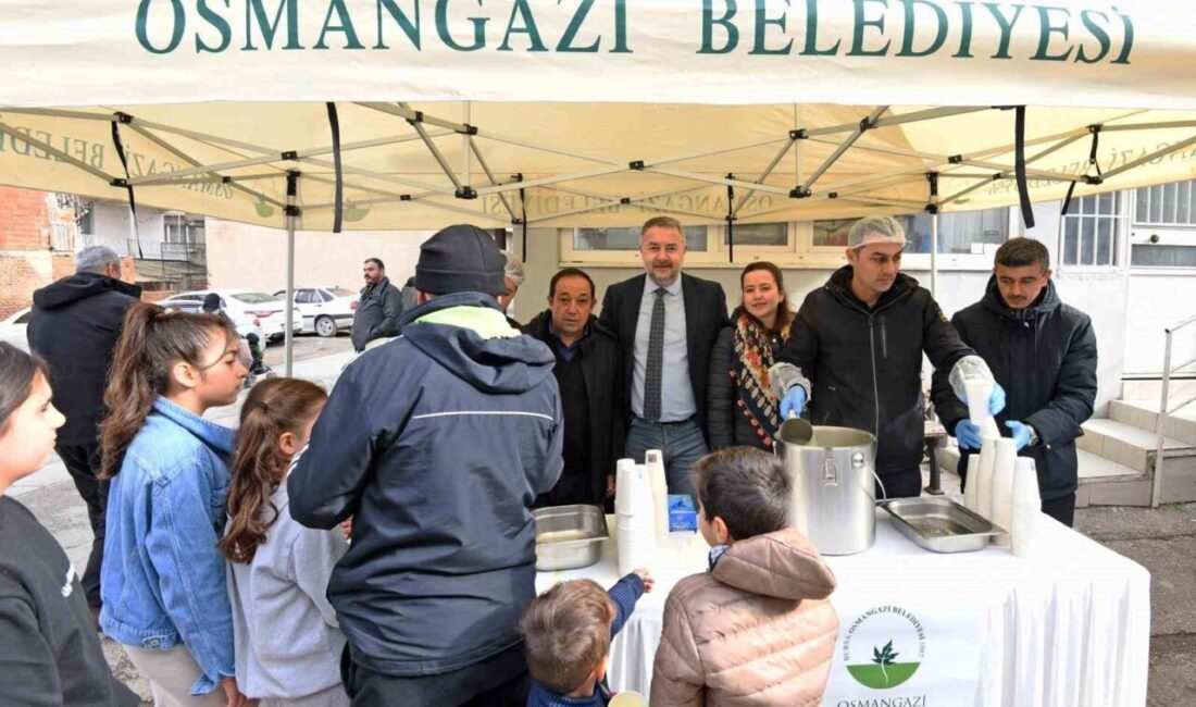 Osmangazi Belediyesi tarafından Alemdar Camii’nde düzenlenen cuma programında, namazın ardından