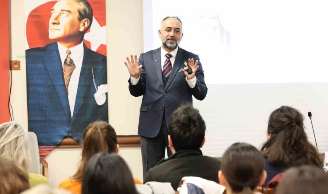 Osmangazi Belediyesi tarafından düzenlenen felsefe buluşmasında felsefenin gündelik hayatla nasıl