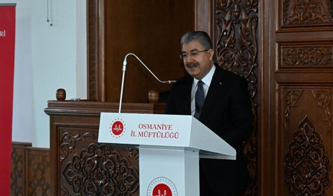 Osmaniye’de 6 Şubat depremlerinde ağır hasar alarak yıkılan Çardak Köyü