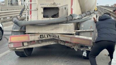 Samsun’da viyadük üzerinde meydana gelen trafik kazasında, otomobilin çimento tankerine