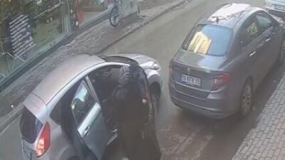 Bursa’nın İnegöl ilçesinde otomobile binen 3’ü çocuk 4 kişi, arkadan