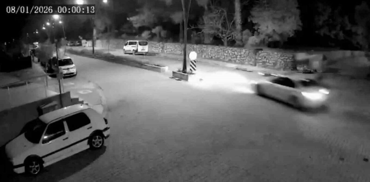 Muğla’nın Marmaris ilçesinde gece saatlerinde meydana gelen trafik kazasında alkollü