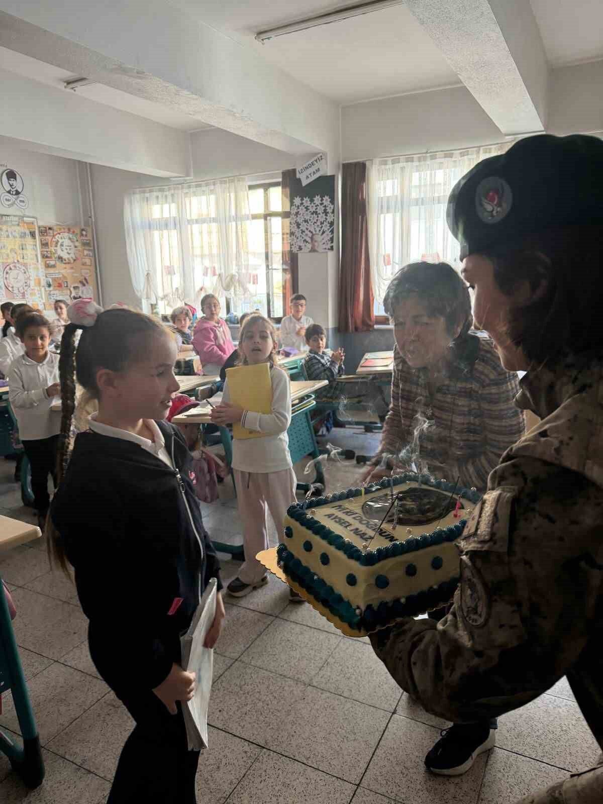 Aydın Özel Harekat Şube Müdürlüğü ekipleri, Bingöl’de mühimmat sevki sırasında