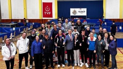 Okul Sporları faaliyet programı kapsamında düzenlenen Özel Sporcular Masa Tenisi