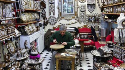 Gaziantepli sedef kakma ustası Mehmet Bülent Fıstıkçı, ’Yaşayan İnsan Hazineleri