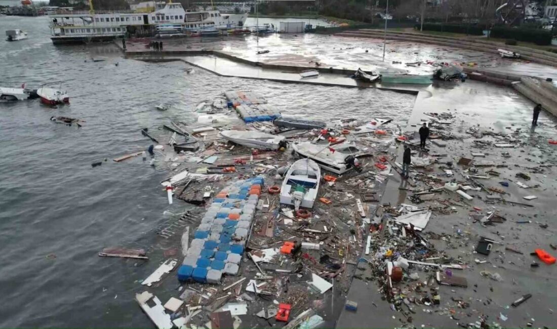 Geçtiğimiz günlerde etkili olan şiddetli fırtınada çok sayıda teknenin batması,
