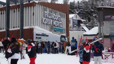 Türkiye’nin önemli kayak merkezlerinden birisi olan Palandöken, sömestir tatilinde yoğunluk