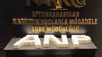 Afyonkarahisar’da polis tarafından durdurulan Bir araçta yapılan aramada 11 bin