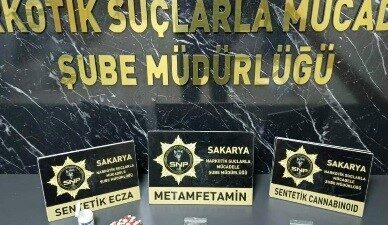 Sakarya’nın Adapazarı, Erenler ve Serdivan ilçelerinde polis ekiplerinin düzenlediği 5