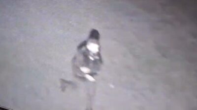 Bursa’nın İnegöl ilçesinde bir kadını telefonda dolandırıp 400 gram altınını