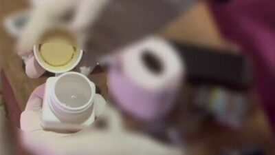 Sakarya’nın Akyazı ve Arifiye ilçelerinde polis ekiplerince yapılan iki ayrı