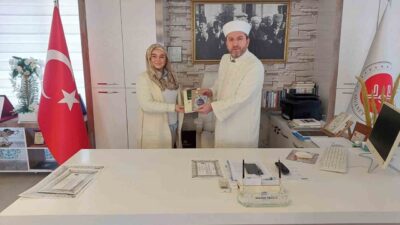 Antalya’nın Manavgat ilçesinde Polonya vatandaşı Oksana Maria Kaminska, İslam’ı seçti.