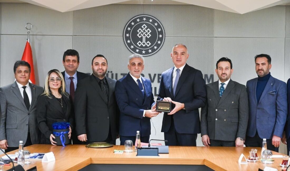 Radyo ve Televizyon Yayıncıları Meslek Birliği (RATEM) Başkanı Vedat Gündoğan,