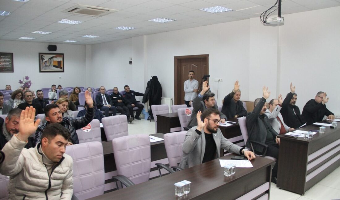 Kula Belediyesi’nin 2026 yılının ilk meclis toplantısı, ’ret’ oylarının ağırlıkta