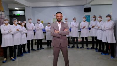 Saç dökülmesiyle mücadelede yeni bir dönemin kapılarını aralayan URAW Kozmetik;