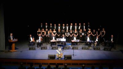 Medicana Bursa Hastanesi çalışanlarından oluşan Türk sanat müziği korosu, Bursalı