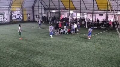 Tekirdağ’da halı saha turnuvası maçında kafasına aldığı darbe sonucu dili