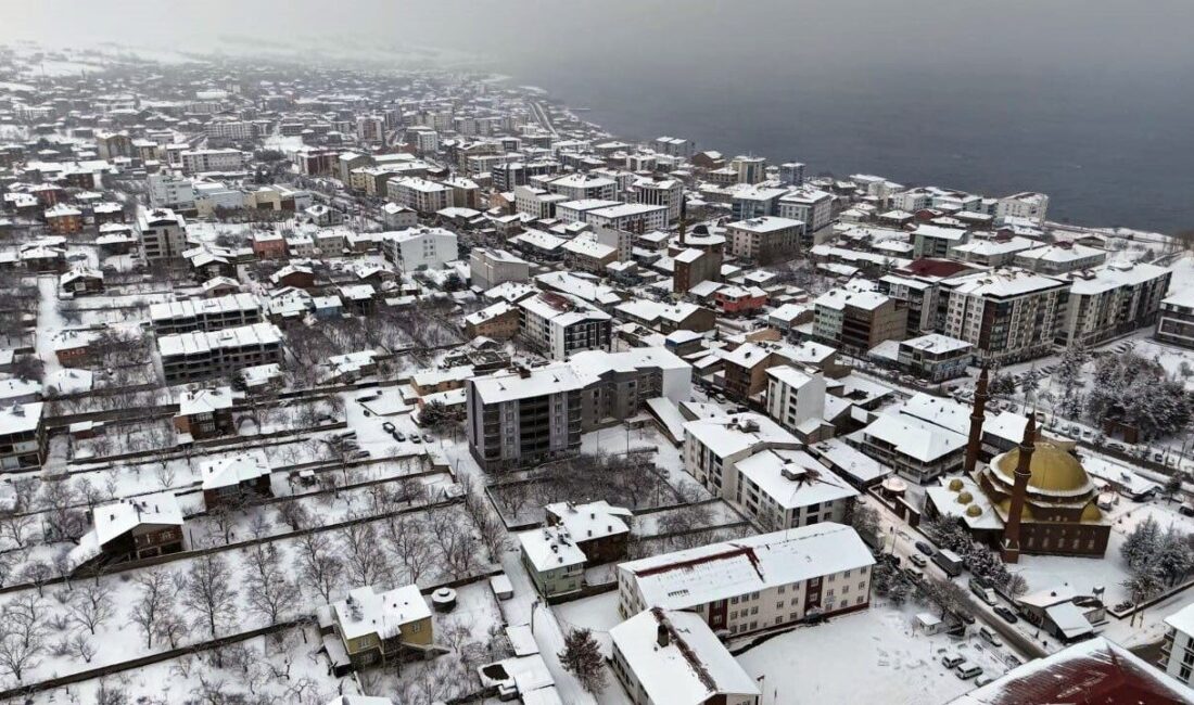 Kar yağışı sonrası beyaz örtüyle kaplanan Bitlis’in sakin şehir (Cittaslow)