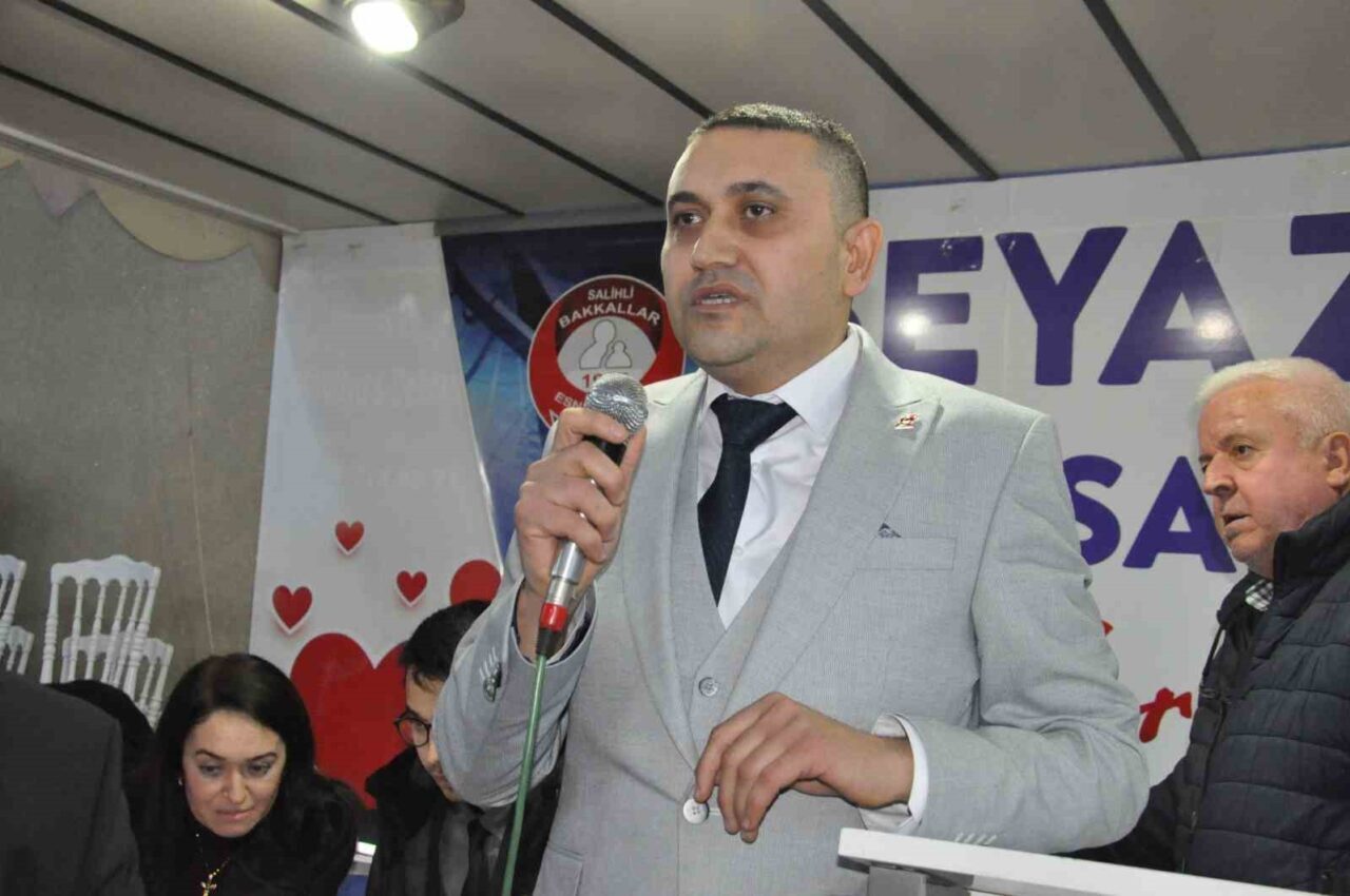 Manisa’nın Salihli ilçesindeki Bakkallar Esnaf Odası’nın gerçekleştirilen olağan genel kurulunda