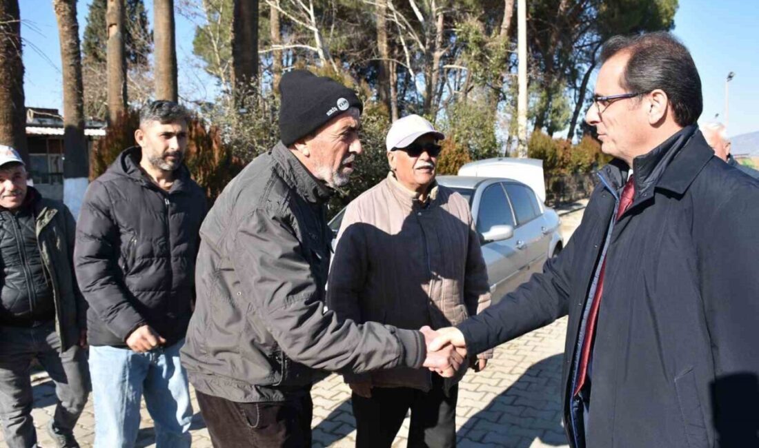 Manisa’nın Salihli ilçe Kaymakamı Ali Güldoğan, ilçeye bağlı Emirhacılı ve