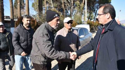 Manisa’nın Salihli ilçe Kaymakamı Ali Güldoğan, ilçeye bağlı Emirhacılı ve