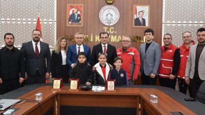 Manisa’nın Salihli ilçesinde 29 Ekim-4 Kasım Kızılay Haftası etkinlikleri kapsamında